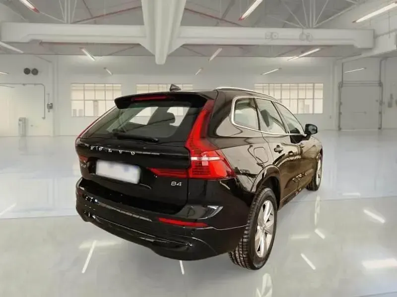 Usata Volvo XC60 Core 197 CV (144 kW) 2024 Nero SUV