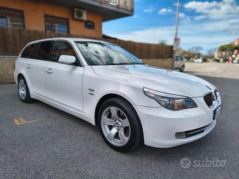 Usata BMW 525 197 CV (144 kW) 2009 Bianco Berlina