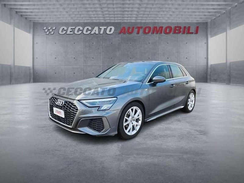 Grigio Usata 2023 Audi A3 Sportback S-Line Utilitaria | 24.206 € (Super prezzo) - Immagine 1/4