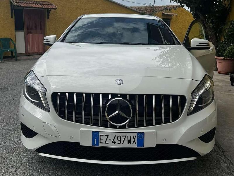 Usata Mercedes A180 110 CV (80 kW) 2014 Bianco Berlina