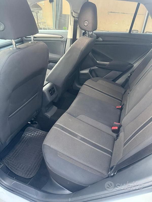 Usata VW T-Roc 116 CV (85 kW) 2018 Bianco SUV