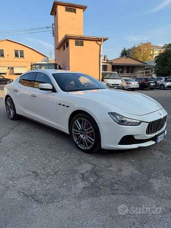Usata Maserati Ghibli 275 CV (202 kW) 2016 Bianco Coupé