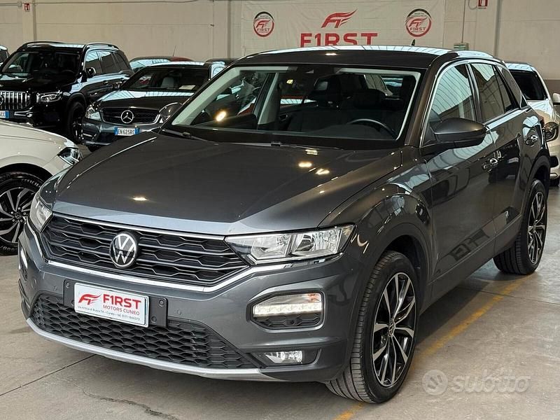 Usata VW T-Roc Sport 150 CV (110 kW) 2022 Grigio SUV