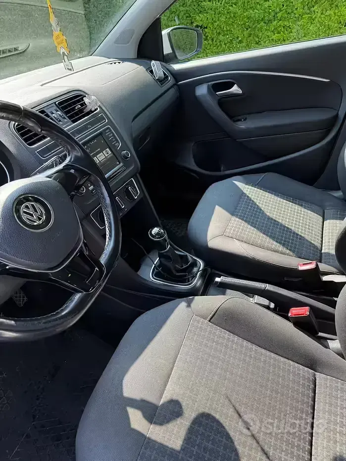 Usata VW Polo 85 CV (62 kW) 2017 Bianco Utilitaria