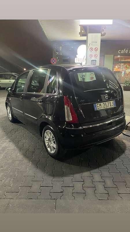 Usata Lancia Musa S 92 CV (67 kW) 2012 Monovolume