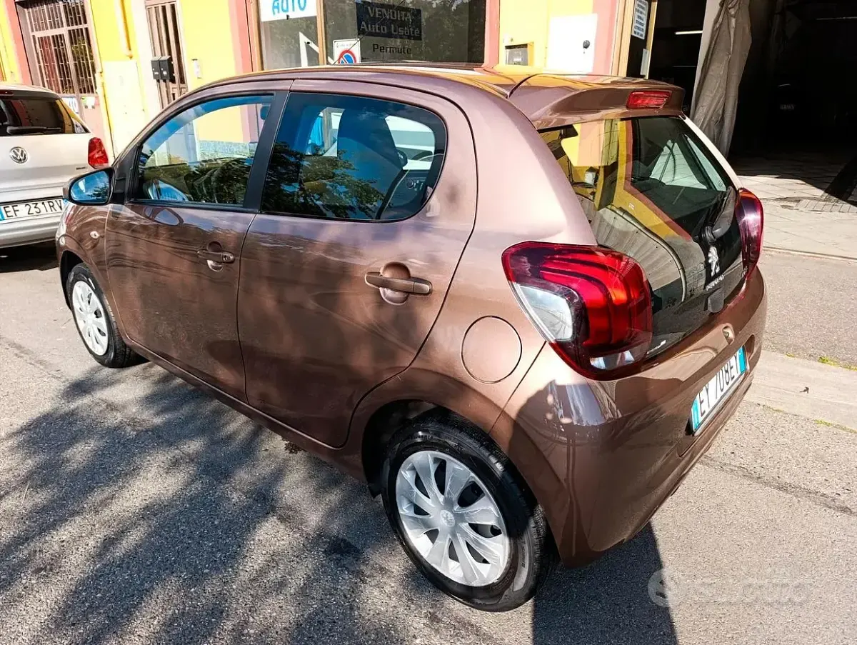 Usata Peugeot 108 69 CV (50 kW) 2015 Marrone Berlina