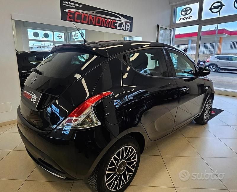 Usata Lancia Ypsilon S 69 CV (50 kW) 2014 Nero Utilitaria