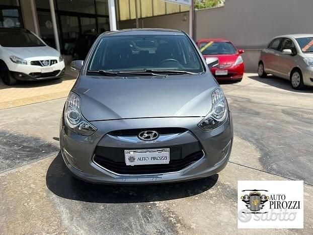 Usata Hyundai ix20 125 CV (91 kW) 2013 Grigio Utilitaria