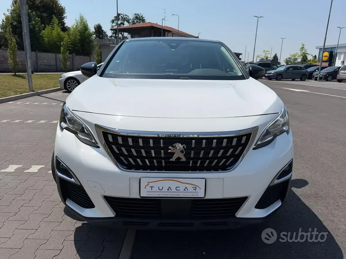 Usata Peugeot 3008 Active 130 CV (95 kW) 2018 Grigio SUV