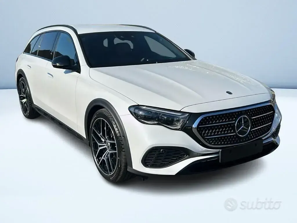 Nuova Mercedes E220 Premium 197 CV (144 kW) 2026 Bianco Station wagon