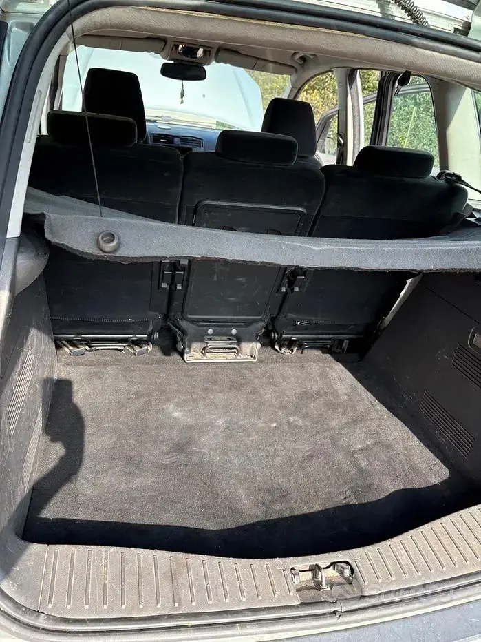 Usata Ford C-MAX 90 CV (66 kW) 2004 Grigio Monovolume