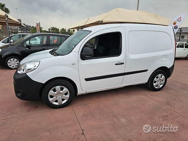 Usata Renault Kangoo 68 CV (50 kW) 2020 Bianco Monovolume