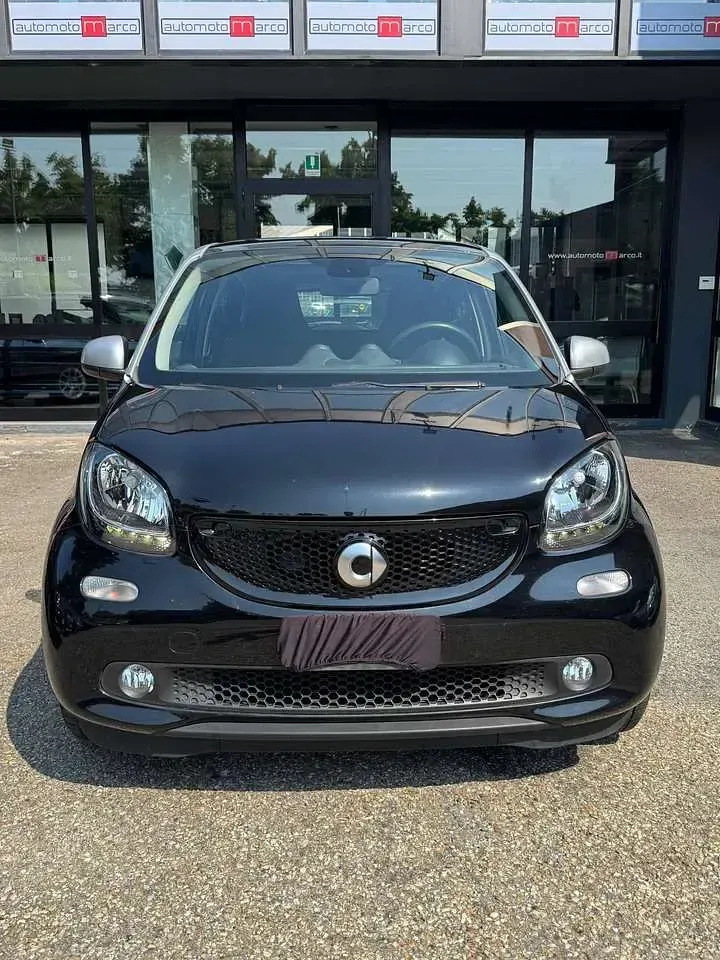 Usata Smart ForFour Passion 71 CV (52 kW) 2016 Nero Utilitaria