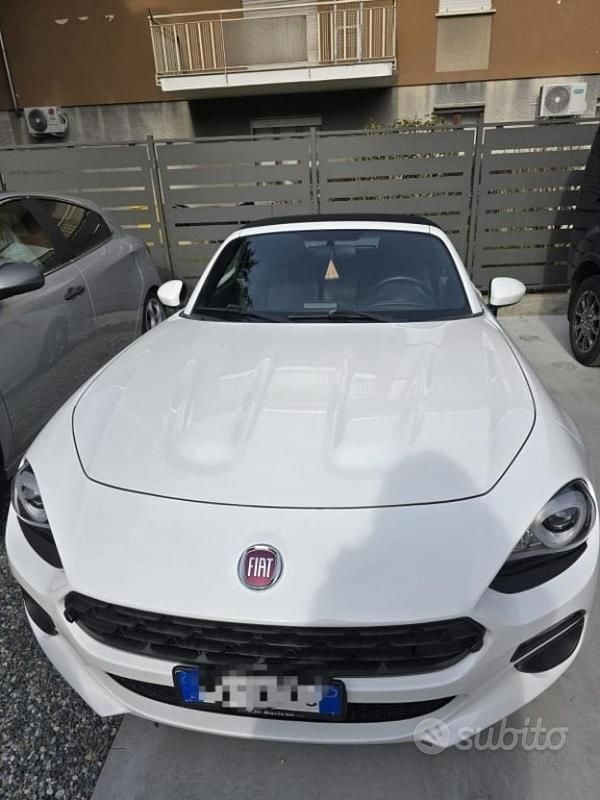 Usata Fiat 124 Spider Lusso 140 CV (102 kW) 2019 Bianco Cabrio