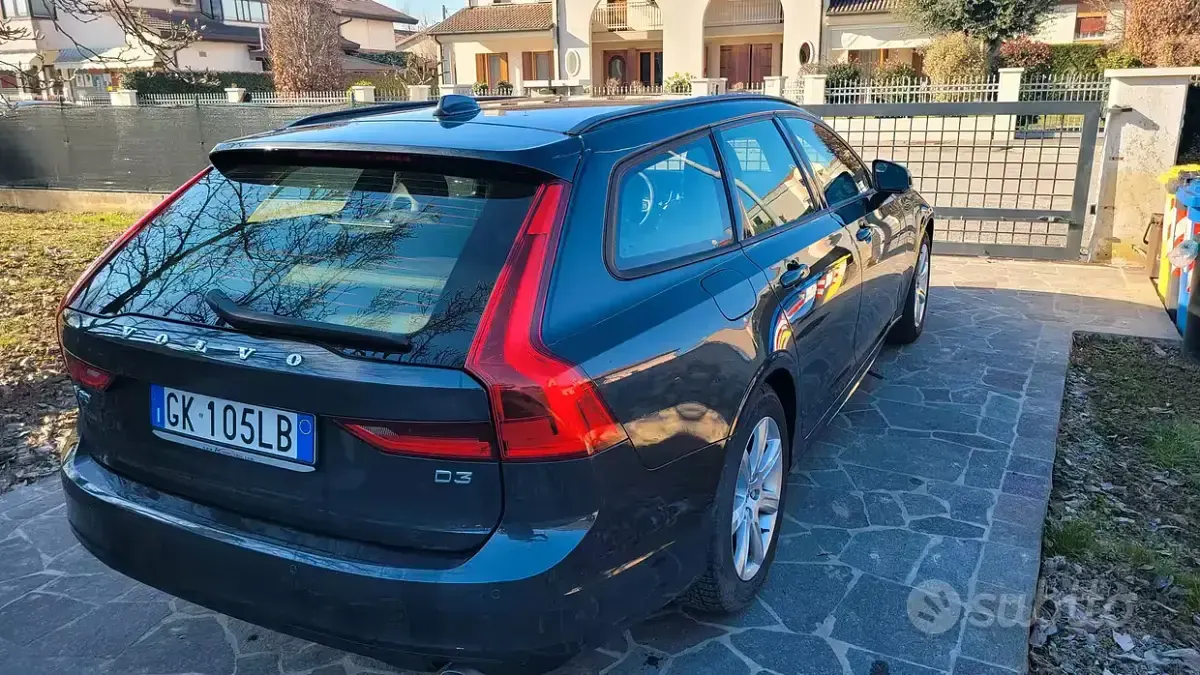 Usata Volvo V90 150 CV (110 kW) 2019 Grigio Station wagon