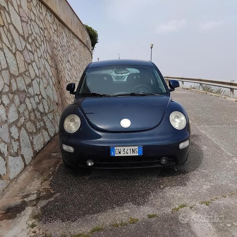 Usata VW New Beetle 90 CV (66 kW) 2000 Utilitaria