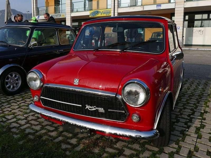 Usata Innocenti Mini 75 CV (55 kW) 1973 Rosso Utilitaria