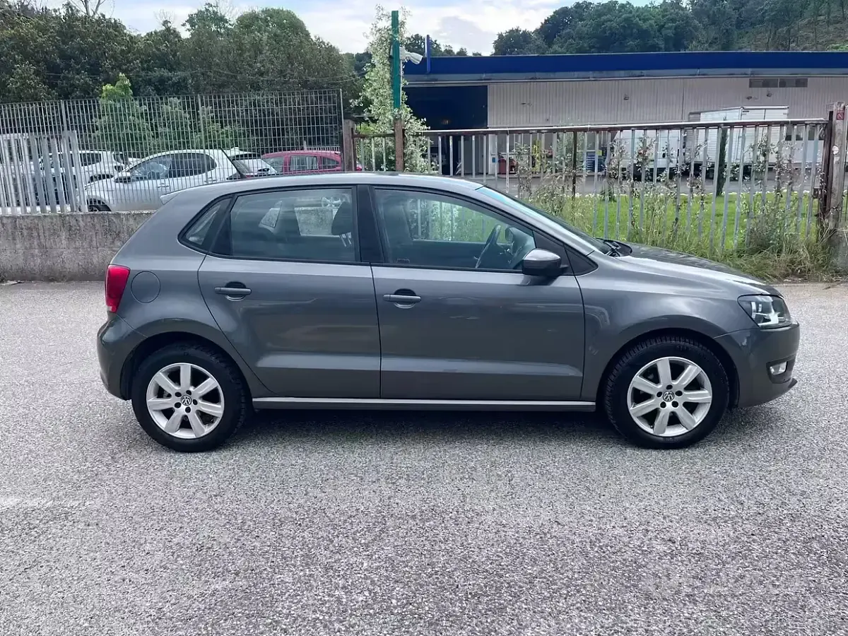 Usata VW Polo Highline 85 CV (62 kW) 2011 Grigio Utilitaria