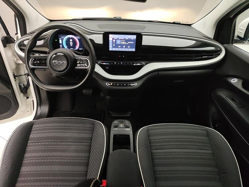 Usata Fiat 500e Passion 86 kW (118 CV) 2021 Bianco