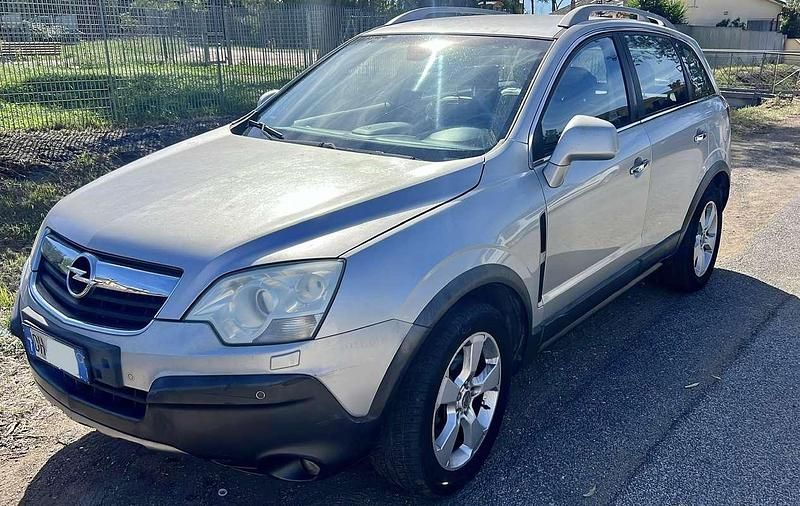 Usata 2008 Opel Antara Cosmo SUV | 3800 € (Ottimo prezzo) - Immagine 1/4