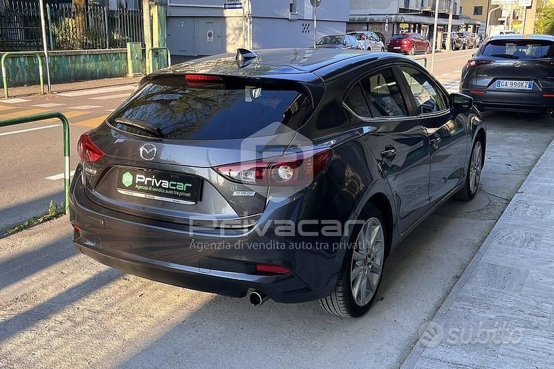 Usata Mazda 3 Exceed 105 CV (77 kW) 2017 Grigio Berlina