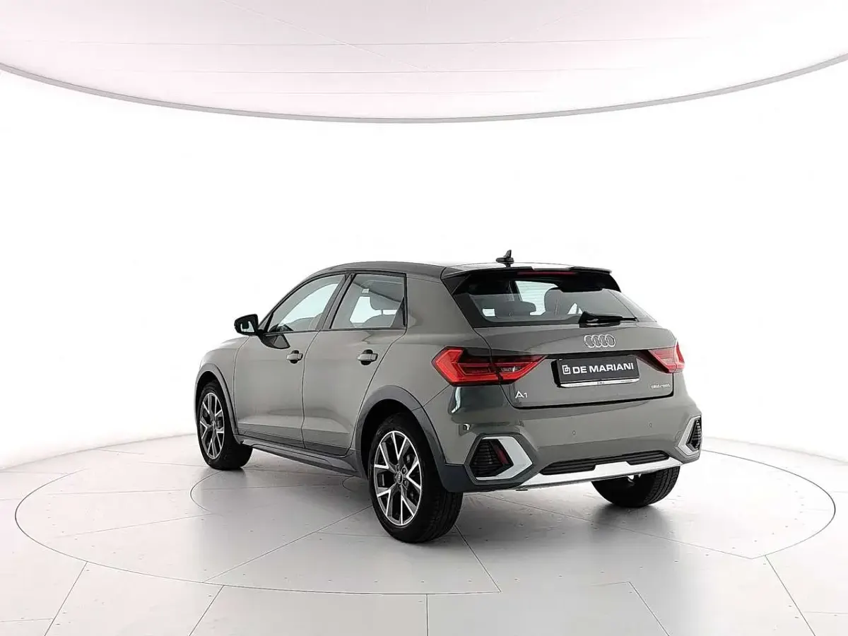 Usata Audi A1 Admired 110 CV (80 kW) 2023 Grigio chronos metallizato SUV