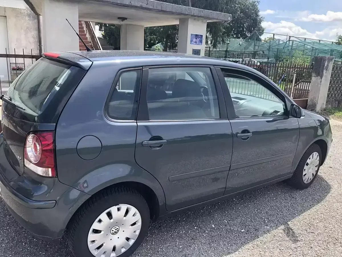 Usata VW Polo 64 CV (47 kW) 2007 Grigio Utilitaria
