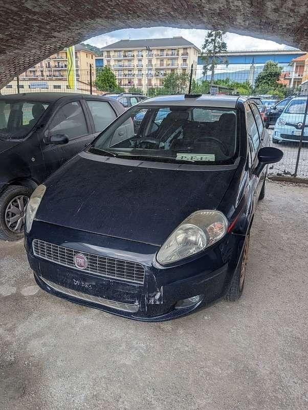 Usata Fiat Grande Punto Emotion 90 CV (66 kW) 2007 Utilitaria