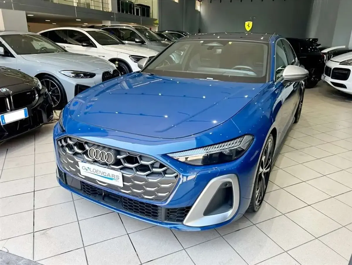 Usata Audi S5 Ambiente 367 CV (269 kW) 2025 Blu/azzurro Berlina