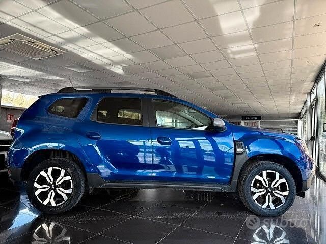 Usata Dacia Duster Journey 116 CV (85 kW) 2023 Blu SUV