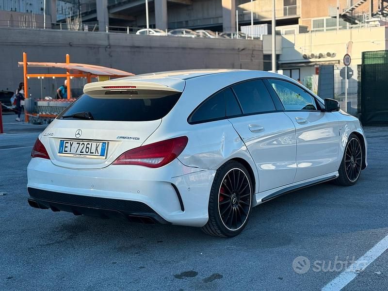 Usata Mercedes CLA45 AMG AMG 381 CV (280 kW) 2015 Bianco Coupé