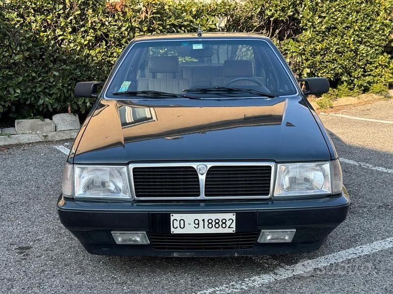 Käytetty Lancia Thema 120 HP (88 kW) 1987 Vihreä Sedan