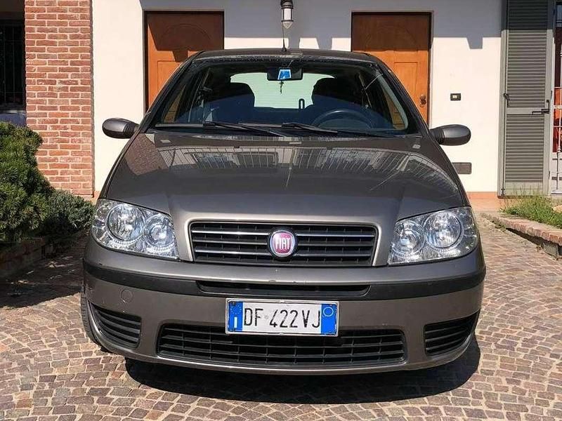 Usata Fiat Punto Dynamic 75 CV (55 kW) 2006 Grigio Utilitaria