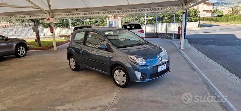 Usata Renault Twingo 58 CV (42 kW) 2008 Blu Utilitaria