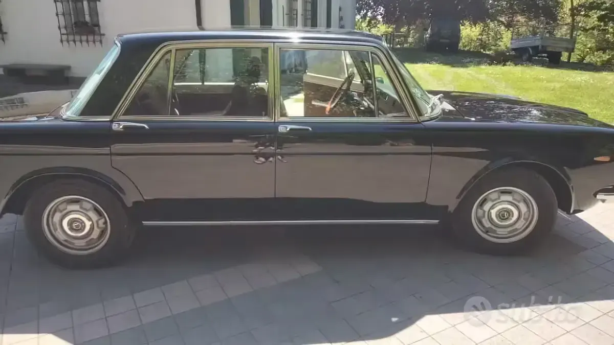 Usata Lancia 2000 1970 Nero Berlina