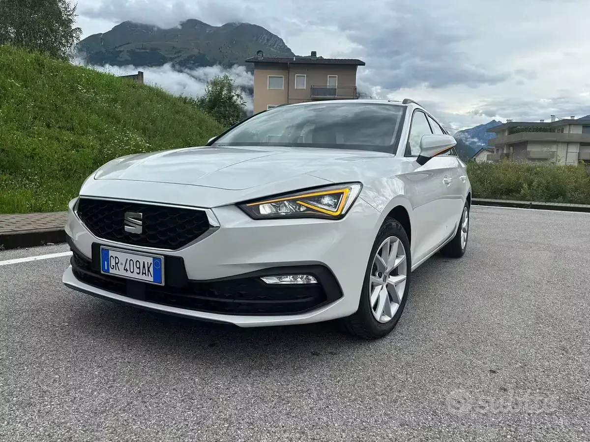 Usata Seat Leon 4Drive 150 CV (110 kW) 2023 Bianco Station wagon