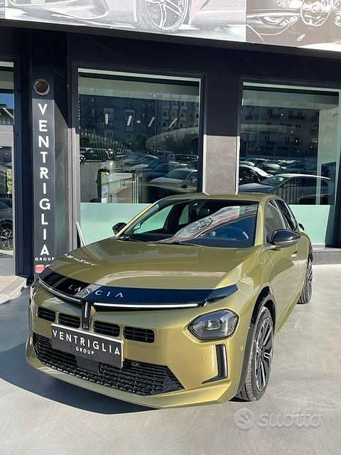 Nuova Lancia Ypsilon 100 CV (73 kW) 2025 Utilitaria