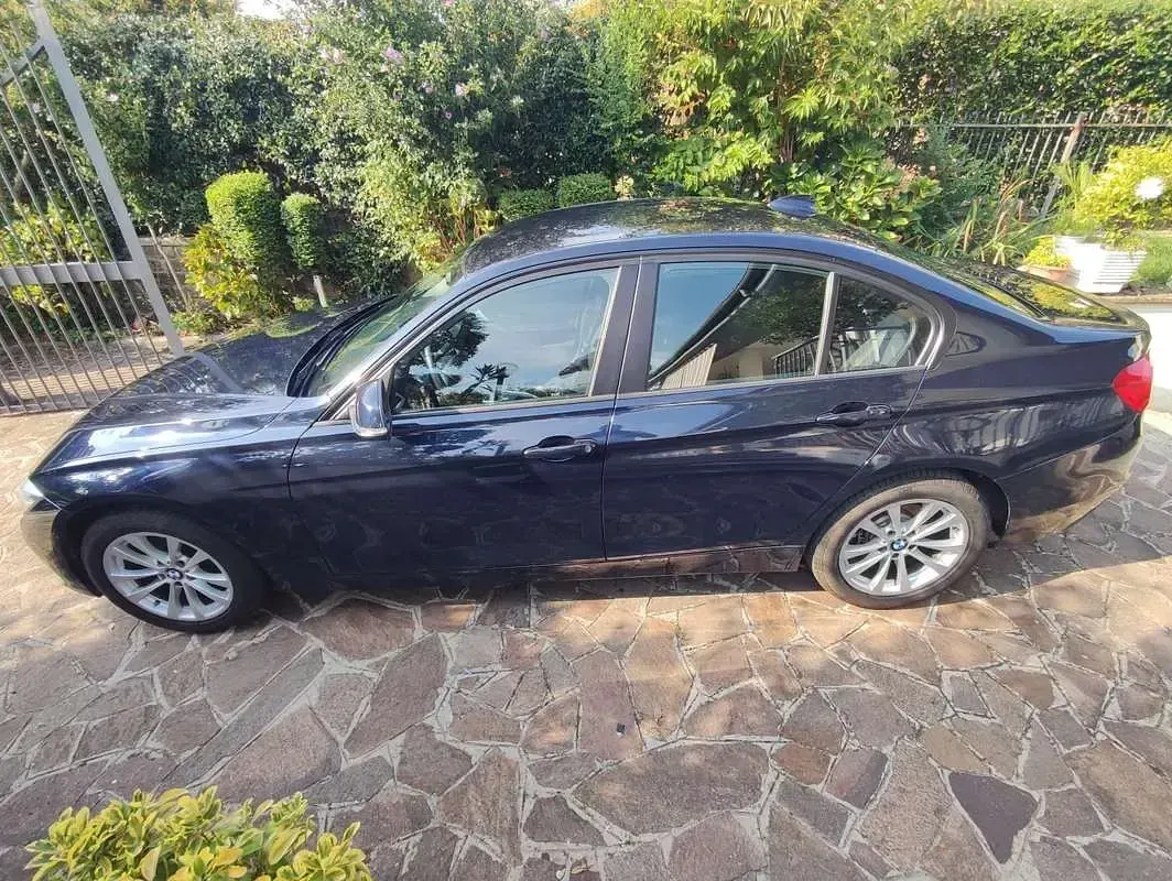 Usata BMW 320 Advantage 190 CV (139 kW) 2016 Berlina
