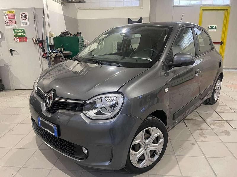 Usata Renault Twingo Zen 30 kW (42 CV) 2021 Grigio Utilitaria