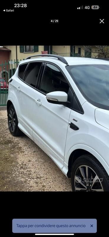 Usata Ford Kuga S 120 CV (88 kW) 2017 Bianco SUV