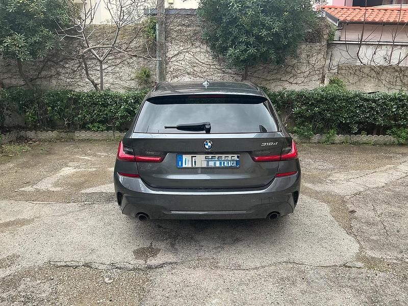 Usata BMW 318 150 CV (110 kW) 2021 Grigio Station wagon