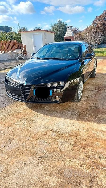 Nero Usata 2010 Alfa Romeo 159 Station wagon | 3800 € - Immagine 1/4