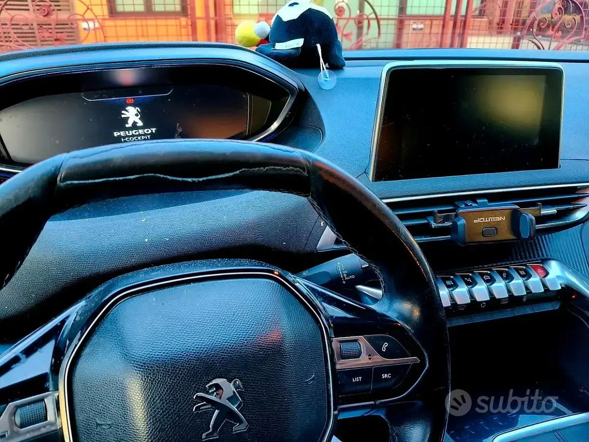 Usata Peugeot 3008 120 CV (88 kW) 2018 Nero SUV