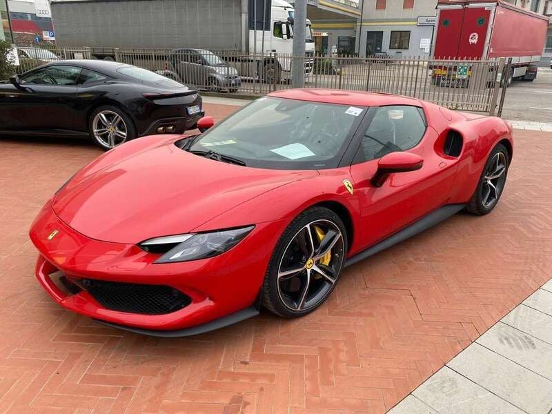 Other Usata 2023 Ferrari 296 Coupé | 86.500 € - Immagine 1/4