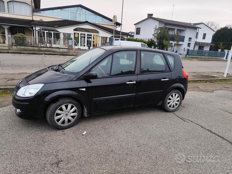 Nero Usata 2007 Renault Scénic II Monovolume | 500 € (Super prezzo) - Immagine 1/3