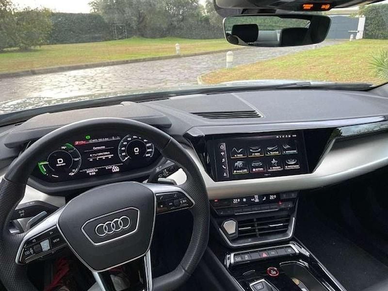 Usata Audi e-tron GT quattro Ambiente 389 kW (530 CV) 2023 Grigio Berlina