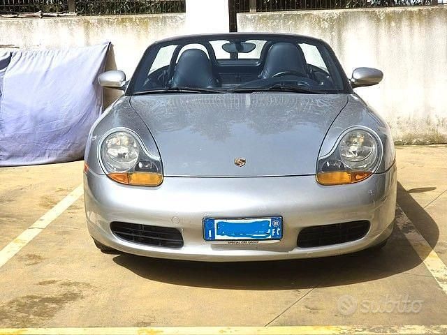 Usata Porsche Boxster 220 CV (161 kW) 2000 Grigio Cabrio
