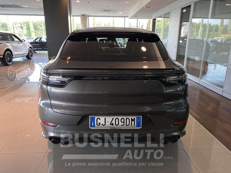 Usata Porsche Cayenne Sport 462 CV (339 kW) 2022 Grigio quarzite SUV