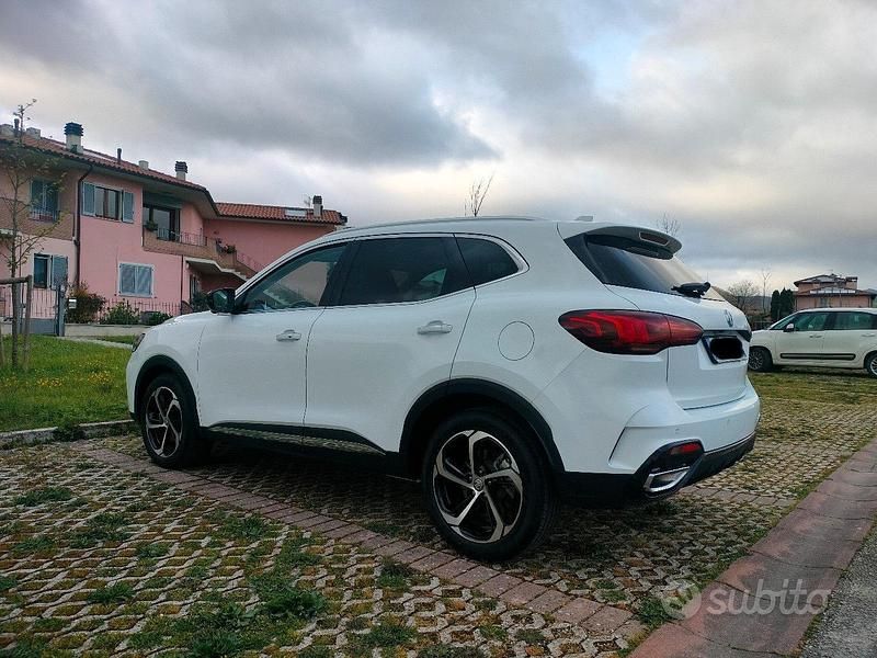 Usata MG HS Luxury 170 CV (125 kW) 2024 SUV