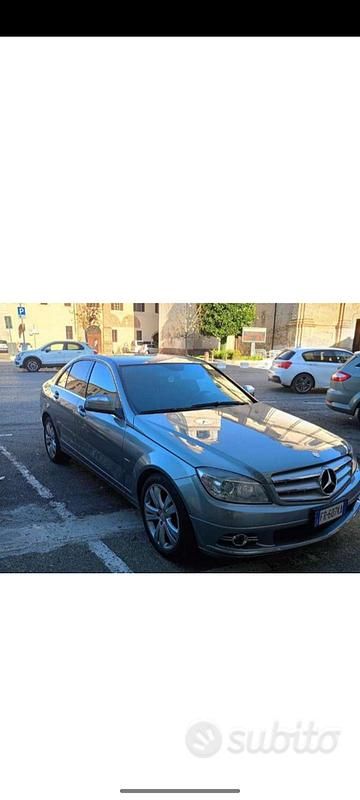 Usata Mercedes C320 224 CV (164 kW) 2008 Grigio Berlina